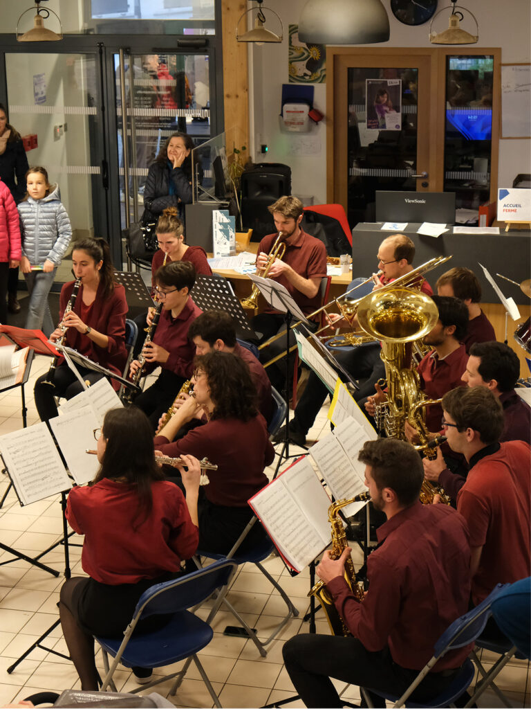La band'originale lyonnaise en concert à la MPT des Rancy, en décembre 2024